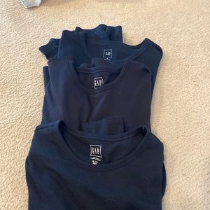 Gap Essential Tee Crew Neck Tee Long Sleeve in black